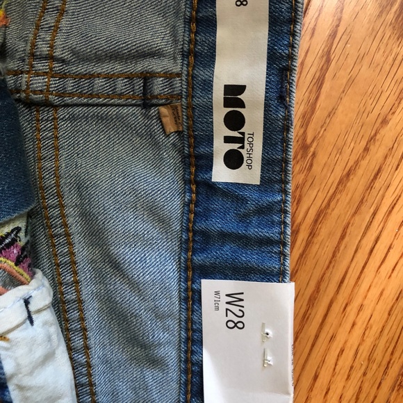 Topshop Moto Highwasted Shorts Size 28 - Picture 3 of 3